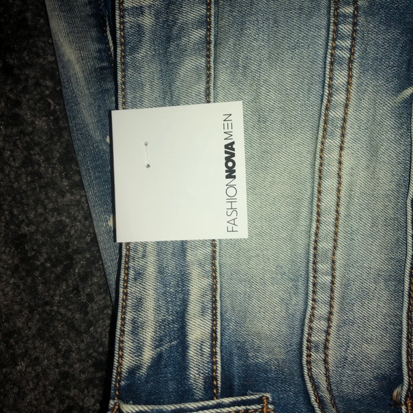 NWT Fashion Nova Skinny Jeans - Picture 3 of 3